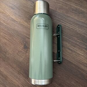Stanley Adventure Vacuum Hammered Metal Thermos 1.4Q Outdoor Nature Vegan Classc